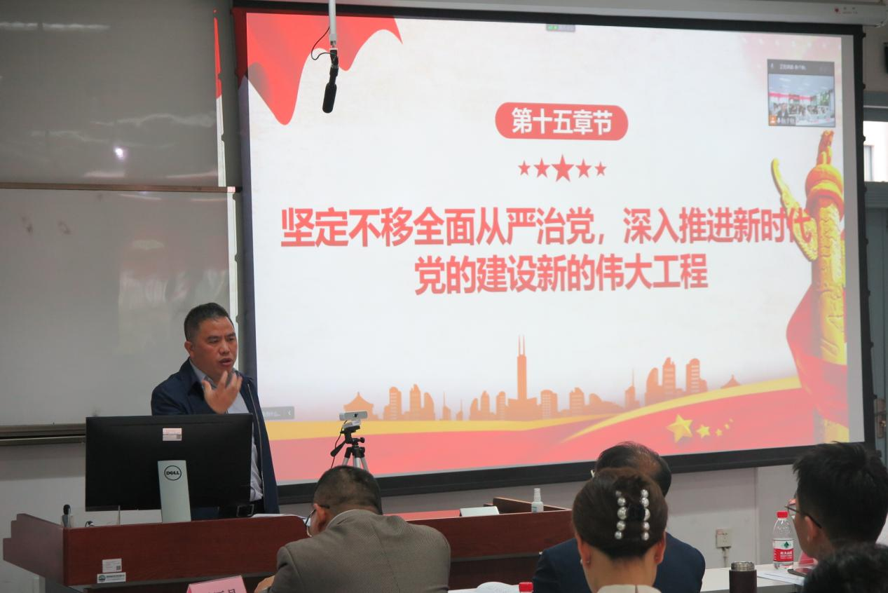 天美传媒
召开“学习贯彻党的二十大精神”会议