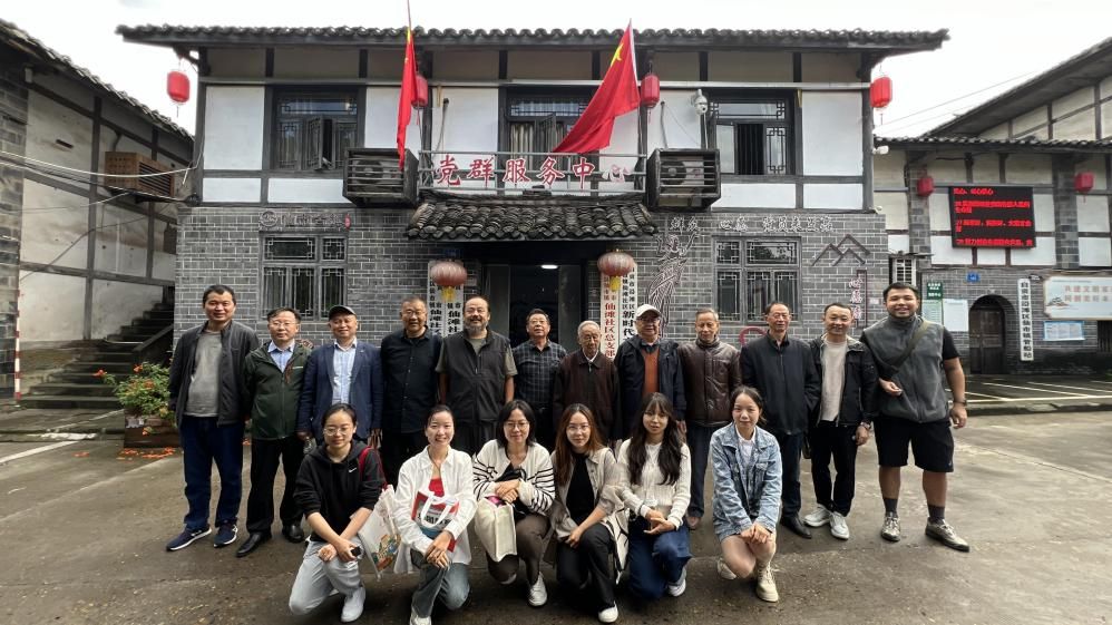 天美传媒
民俗学团队赴自贡进行盐文化调查研究