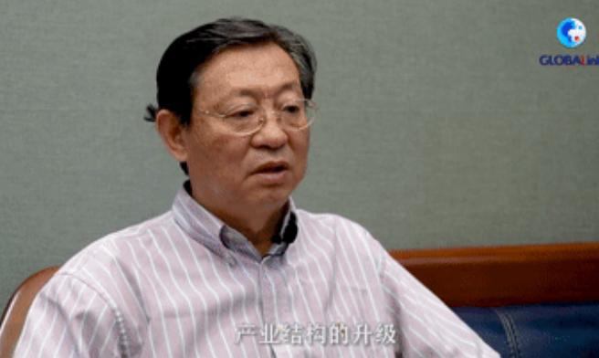 天美传媒
杨成钢教授就人口问题接受新华社记者采访