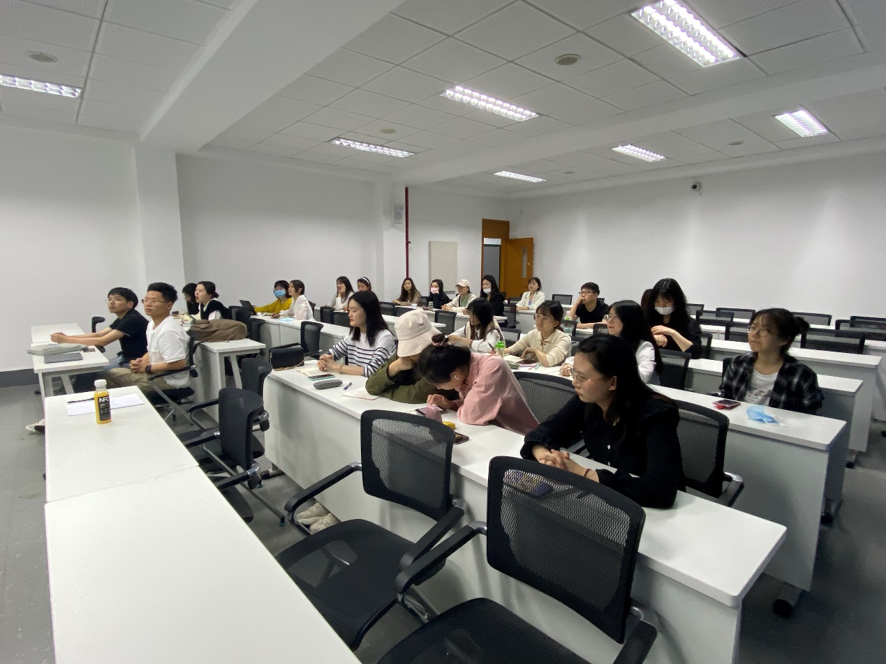 哥伦比亚大学高琴教授为天美传媒
师生开展线上专题讲座