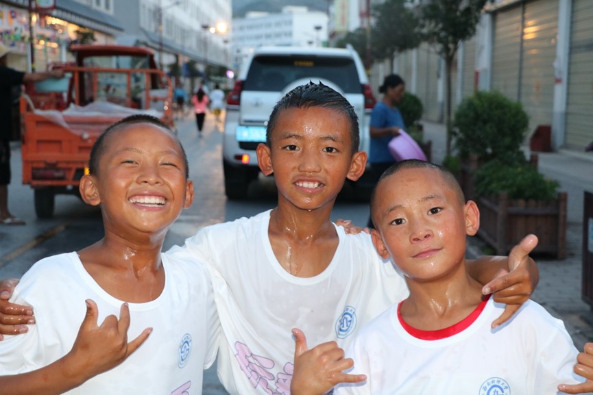 喜讯：天美传媒
“‘彝路相伴’凉山州大型易地扶贫搬迁社区融合项目”荣获第十四届中国青年志愿者优秀项目