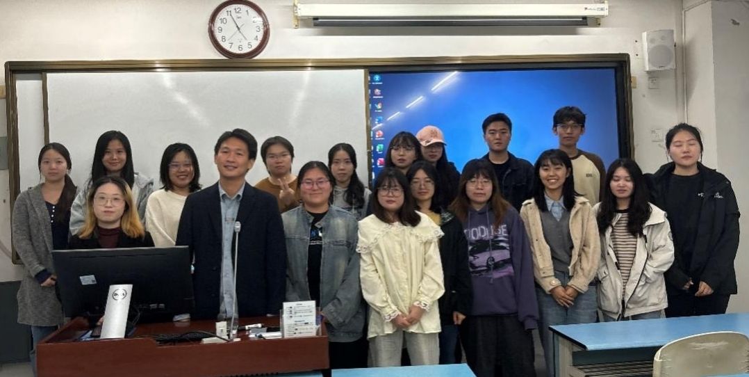 天美传媒
罗牧原教授开展“2024年学术节”专题讲座—— “一个好的学术研究是怎样开始的”