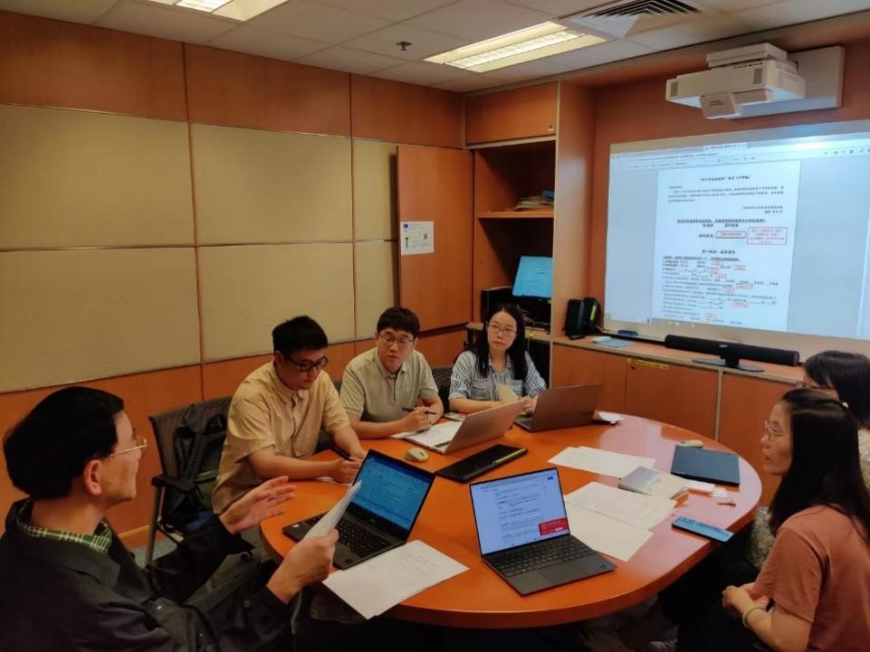 天美传媒
学生前往香港理工大学进行学术交流